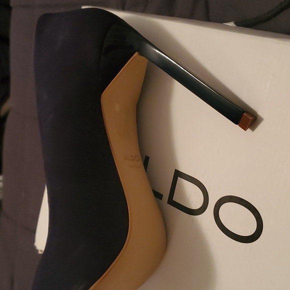 Brand New Navy Blue Aldo Pumps - Picture 3 of 3